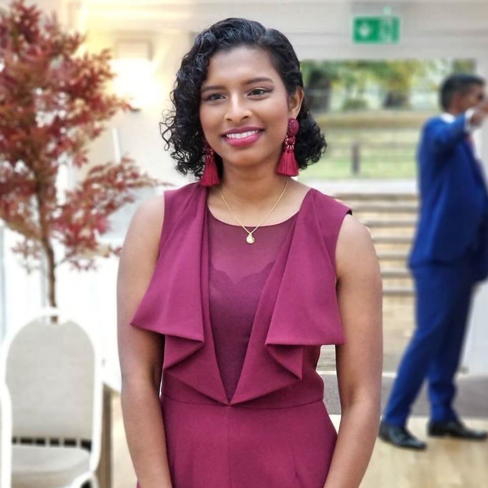 Meet your Posher, Dhakshila